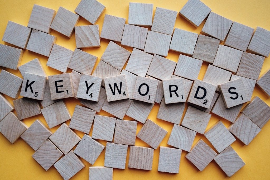 keywords letters 2041816 1280 1024x682 - SEO: Simples Técnicas que Levam o seu artigo para o Topo do Google